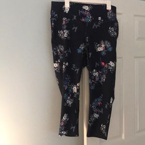Gap Fit Floral Workout Leggings